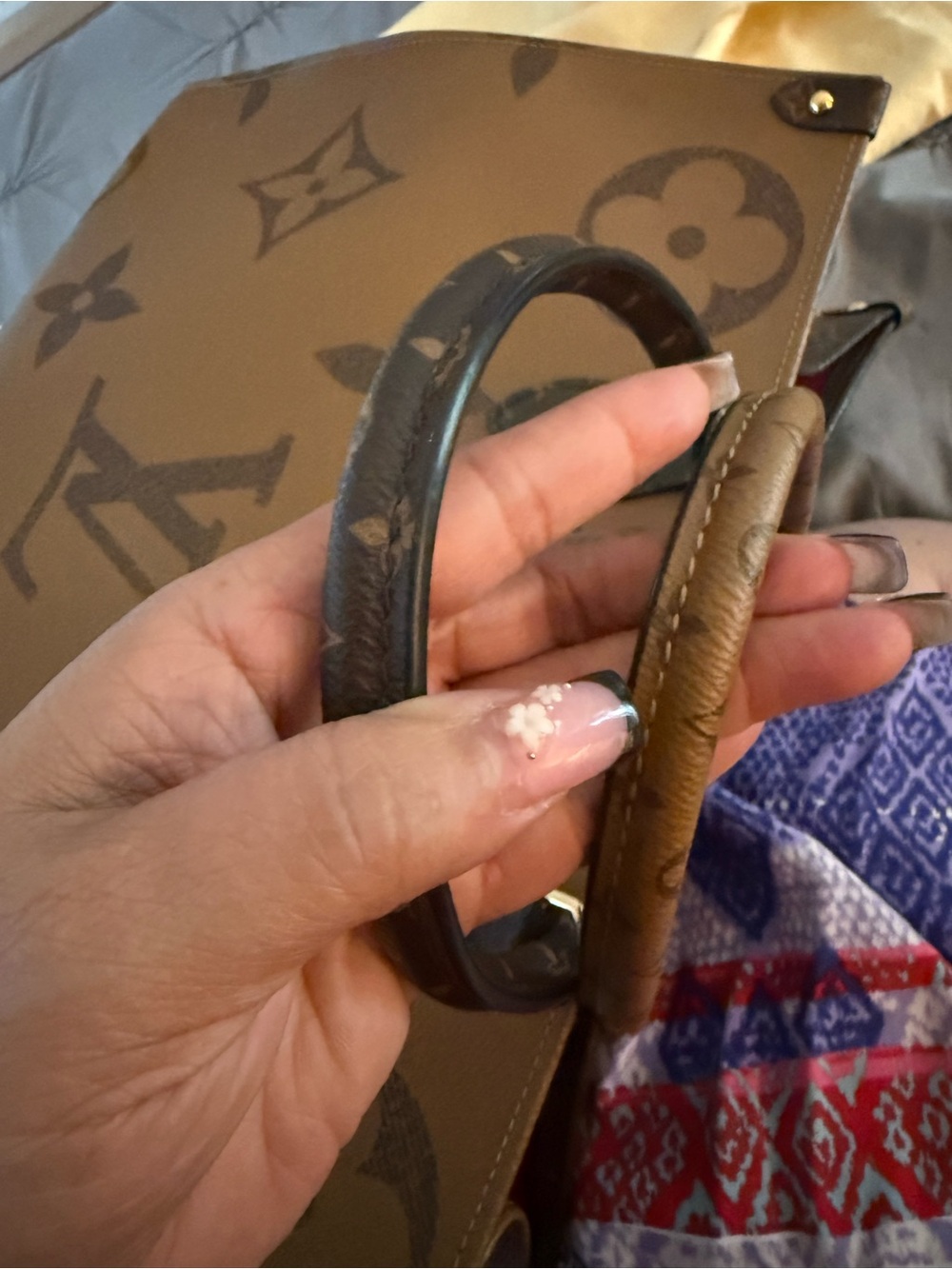 Louis Vuitton Monogram GM OnTheGo Tote - Picture 7 of 16
